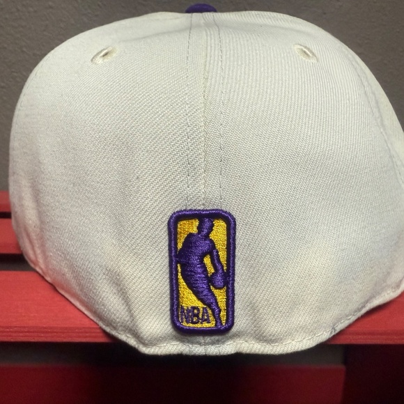 New Era 59Fifty NBA Los Angeles Lakers Two Tone Hat Size 7 1/4 BRAND NEW - Picture 3 of 6